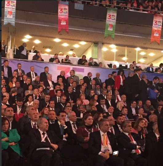 selvi-kilicdaroglu-esini-dinlerken-uyukladi-8068674_7067_m.jpg selvi-kilicdaroglu-esini-dinlerken-uyukladi-8068674_7067_m.jpg