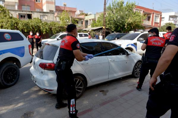 Adana'da polisi alarma geçiren olay! Bir türlü uyandıramadılar - Resim : 1