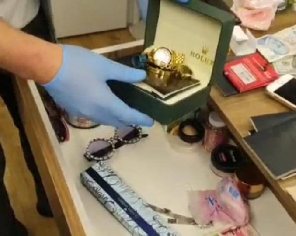 Yardım parası diye Belarus rublesi verip, 1 kilo altın aldılar! - Resim : 2