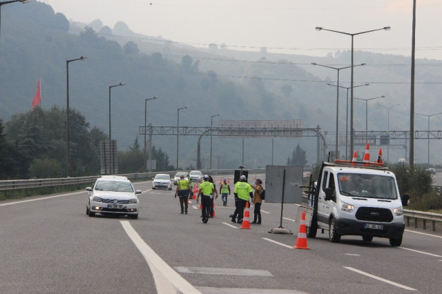 Bolu Dağı Tüneli ulaşıma kapatıldı - Resim : 1