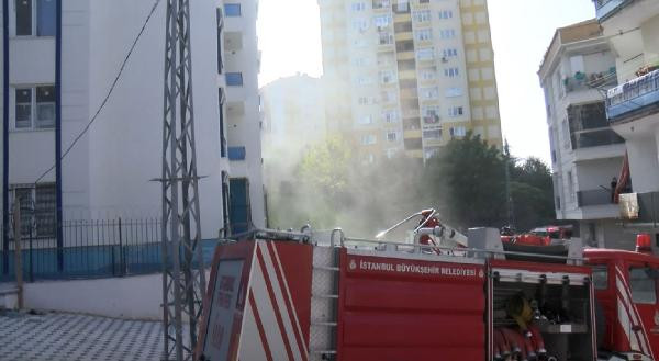 İstanbul'da 15 katlı binada yangın paniği - Resim : 1