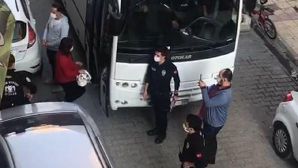 Masaj salonlarına polis baskını: 22 kadın gözaltına alındı - Resim : 1