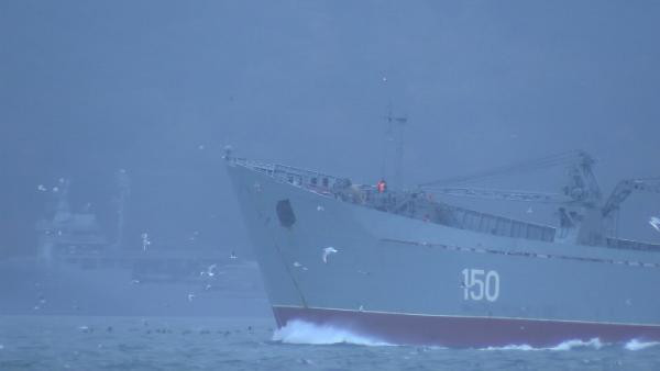 Rus savaş gemileri peş peşe boğazdan geçti - Resim : 3