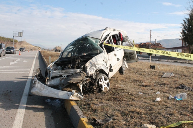 Kastamonu'da korkunç kaza: 2 ölü, 2 yaralı - Resim : 2