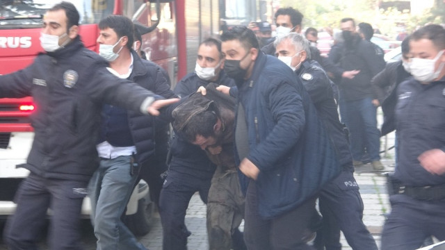 İstanbul'da vahşet! Öğretim görevlisi kadının boğazını kesip yaktı! - Resim : 4