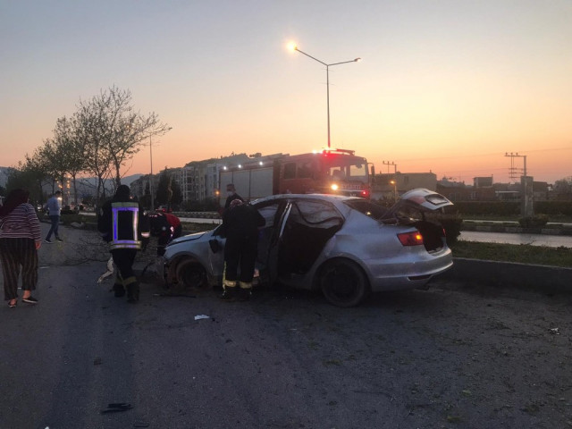 Bu kazadan burnu bile kanamadan kurtuldu - Resim : 2