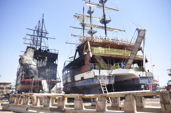 Antalya'da gezi teknesinde yangın - Resim : 2