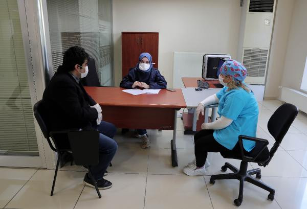 Dünyada bir ilk! İstanbul Tıp Fakültesi'nde ''Covid-19 Hastaları İzlem Merkezi'' açıldı - Resim : 2