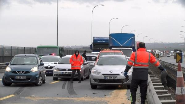 İstanbul'da feci kaza! TEM trafiğe kapandı - Resim : 2