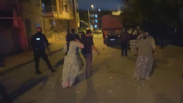 İstanbul'da olaylı gece! Kız tarafı nişanı attı, aileler birbirine girdi! - Resim : 4