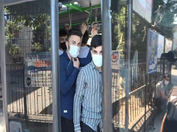 Minibüsünden 37 yolcu çıkan şoförden pes dedirten sözler - Resim : 1