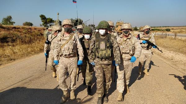 Türk ve Rus askerleri ortak devriye yaptı - Resim : 2