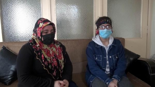 7 yaşındayken taktığı küpeler hayatını kabusa çevirdi - Resim : 1