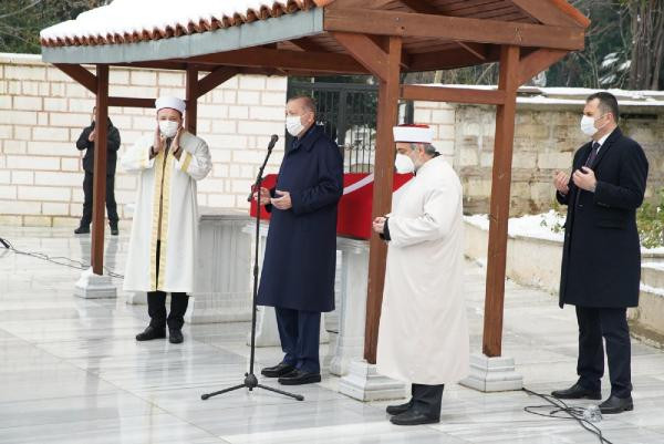 Erdoğan, Nur Vergin'in cenazesine katıldı - Resim : 2