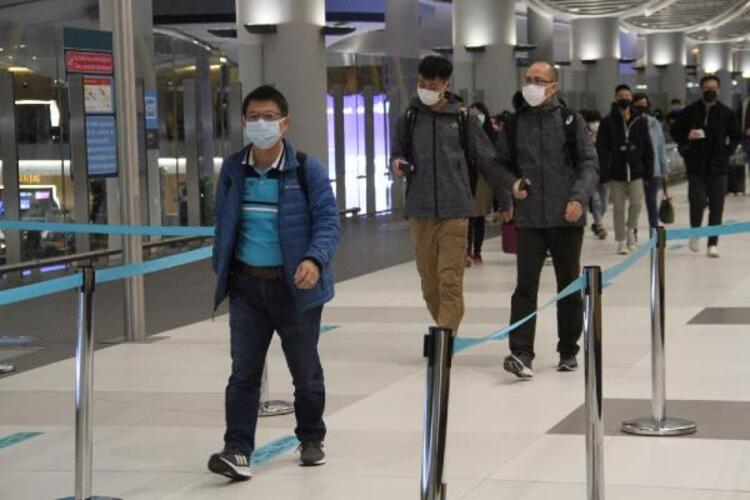 İstanbul Havalimanı'nda corona virüsü önlemi ! İkiye çıkarıldı - Resim : 1
