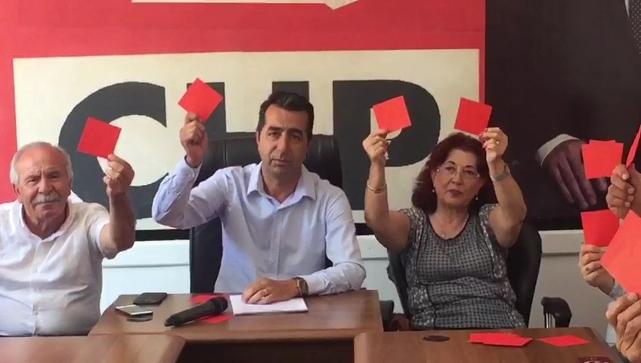 Niğde'de göçmen isyanı: Soylu'ya kırmızı kart ! - Resim : 1