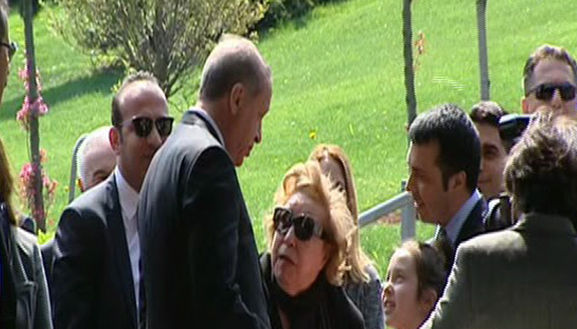 Erdoğan'dan Özal, Menderes ve Erbakan'ın kabrine ziyaret - Resim : 1