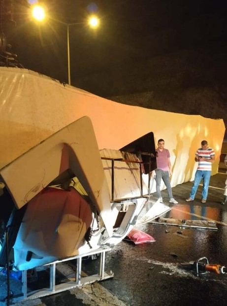 Osmaniye'de korkunç kaza ! TIR şoförü hayatını kaybetti - Resim : 1