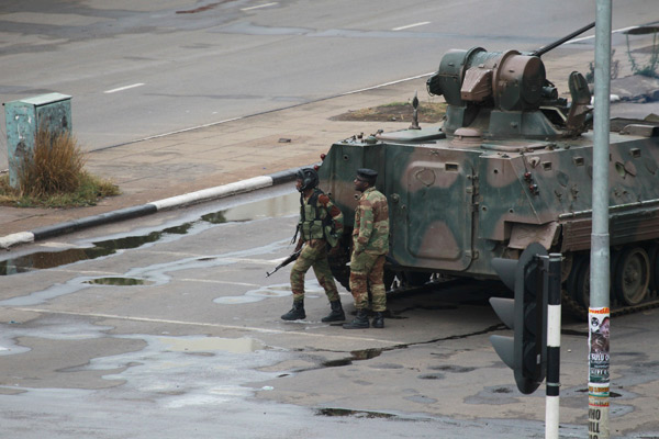Zimbabve'de ordu yönetime el koydu - Resim : 1