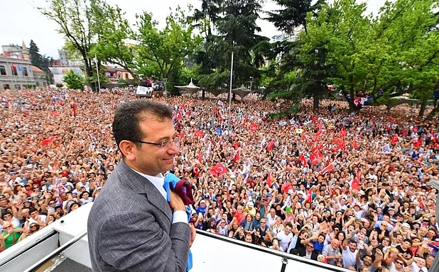 Soylu, Trabzon'daki İmamoğlu mitingine ''Photoshop'' dedi - Resim : 1