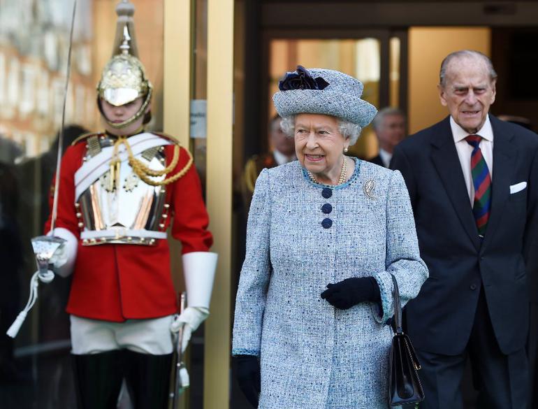 İngiliz Kraliyeti'nde deprem ! Prens Philip istifa etti - Resim : 1