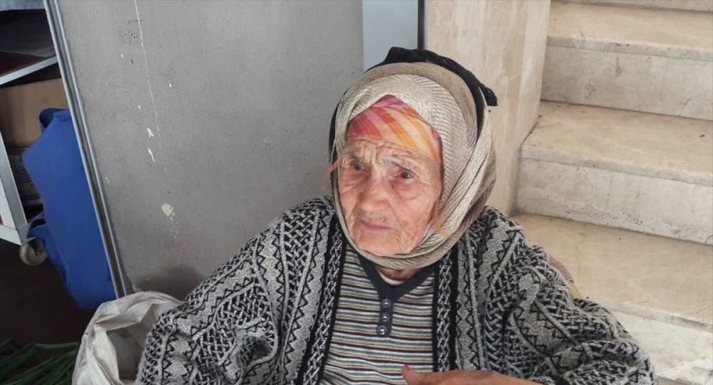 Kaybolan 100 yaşındaki kadın bulundu - Resim : 1