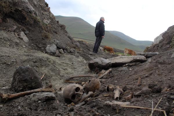 Ardahan'da insan kemikleri bulundu - Resim : 2