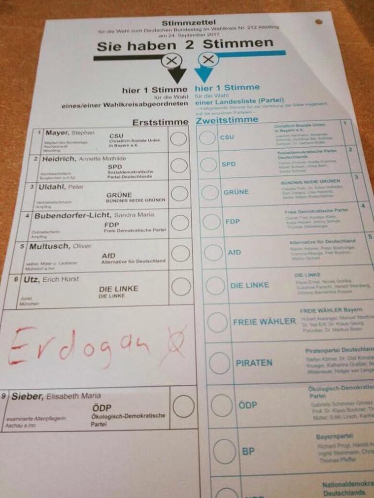 Almanya seçimlerinde Erdoğan'a oy çıktı - Resim : 1