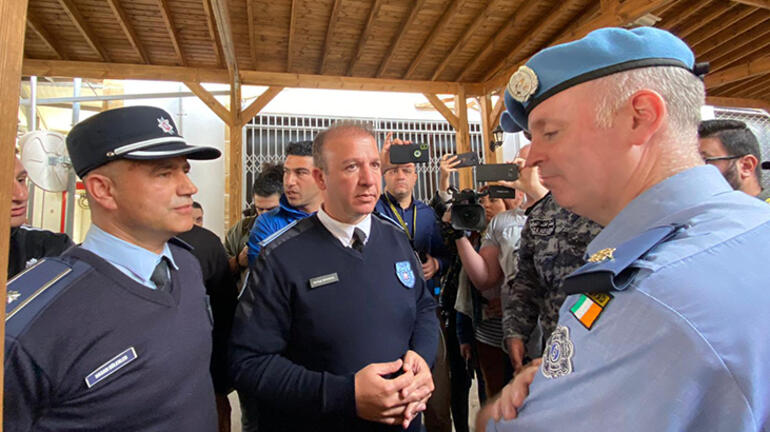 KKTC polisi ile BM askerleri arasında gerginlik - Resim : 2