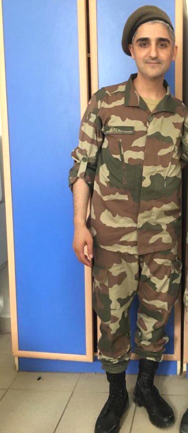 Manuş Baba'nın askerlik fotoğrafı sosyal medyayı salladı - Resim : 1