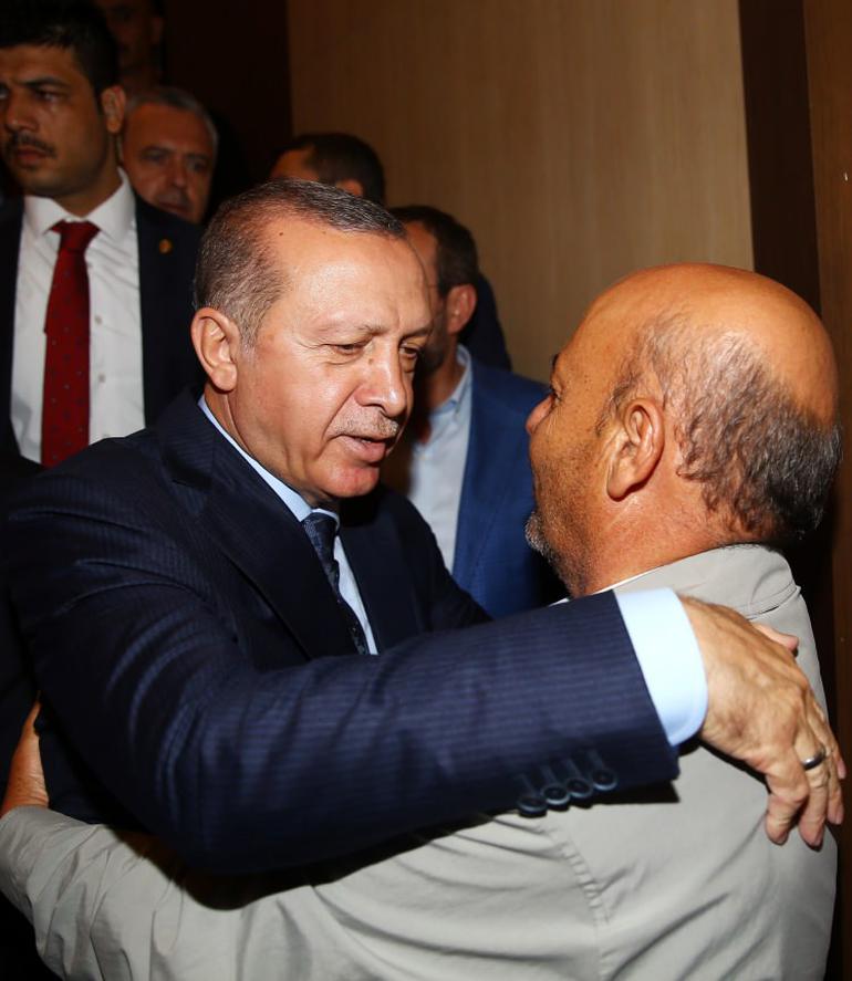Erdoğan onu görünce gözleri doldu - Resim : 1