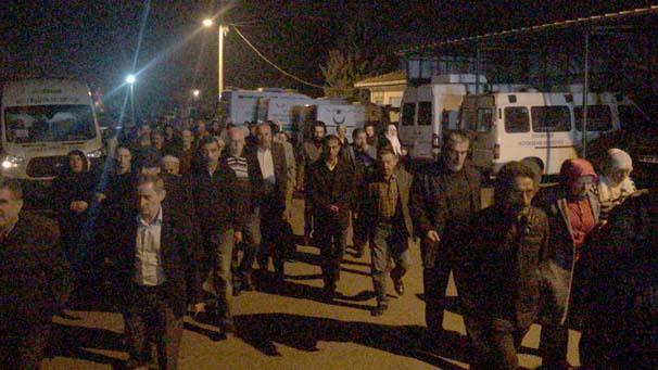 HDP'li vekiller terörist cenazesinde - Resim : 3