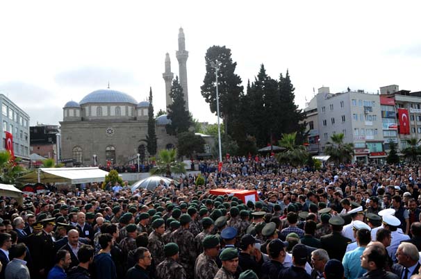 Şehit cenazesinde dikkat çeken ayet - Resim : 2