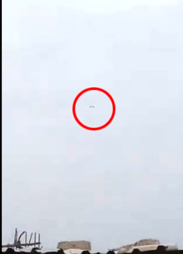 Erdoğan ve Putin görüşürken Rusya'nın keşif uçağı düşürüldü - Resim : 1