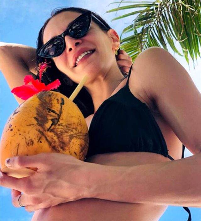 Şarkıcı Cemre Kemer sosyal medyadaki eleştirilere yanıt verdi - Resim : 2