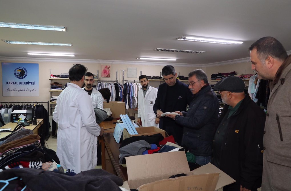 Kartal Belediyesi'nden Elazığ ve Malatya'ya yardım eli - Resim : 1