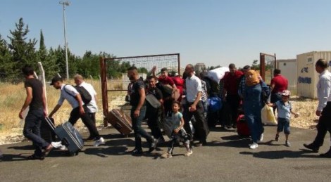 Suriyeliler sınır kapılarına akın etti ! - Resim : 1