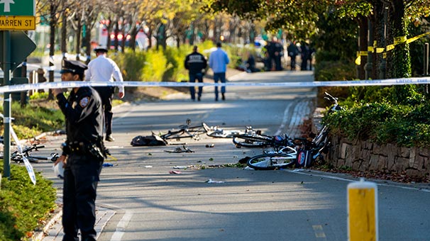 ABD'de terör saldırısı: 8 ölü, 12 yaralı - Resim : 3