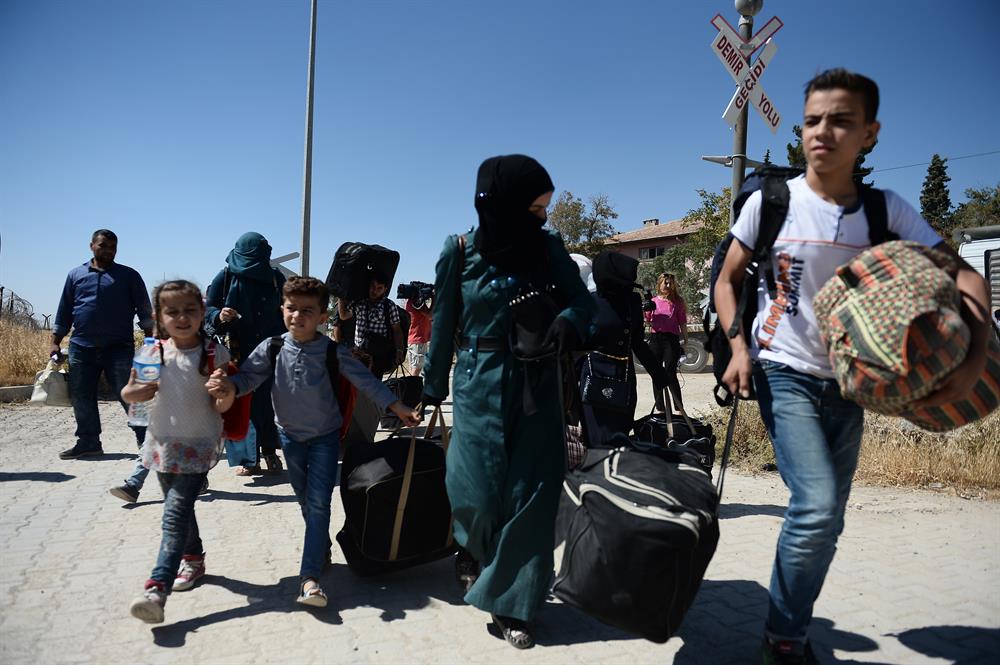 Suriyeliler ülkelerine dönüyor - Resim : 1