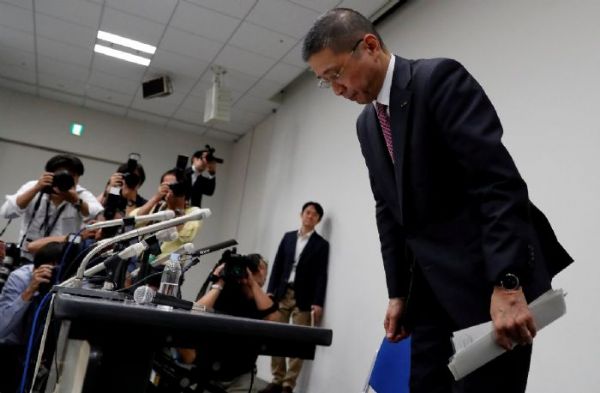 Samsung'un patronu çalışanlarından özür diledi - Resim : 1