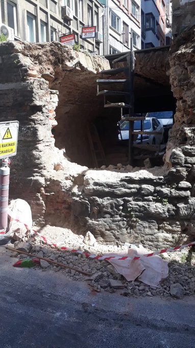 İstanbul'da Mimar Sinan'ın 451 yıllık eseri yıkıldı! - Resim : 1