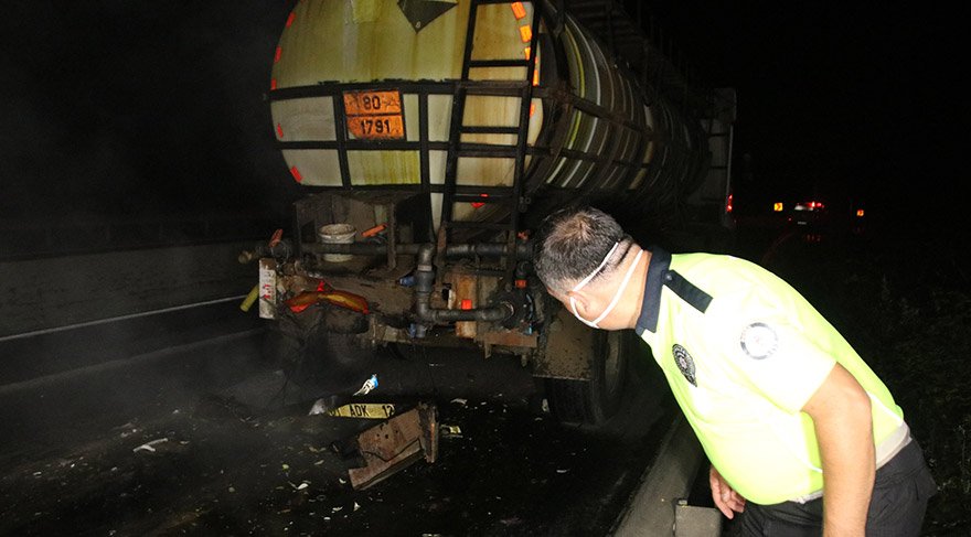 Düzce'de asit yüklü tanker kaza yaptı ! - Resim : 1