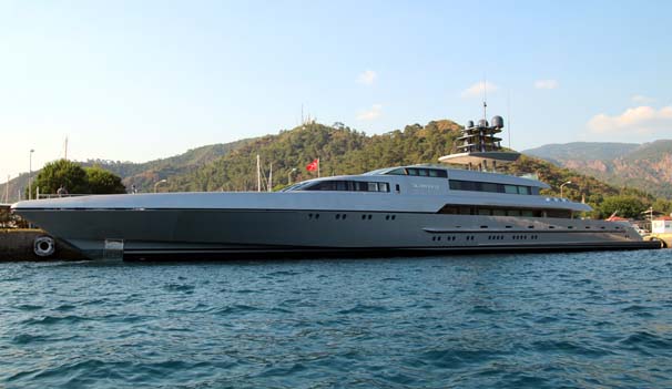 Marmaris limanına ''bir cisim'' yanaştı - Resim : 2