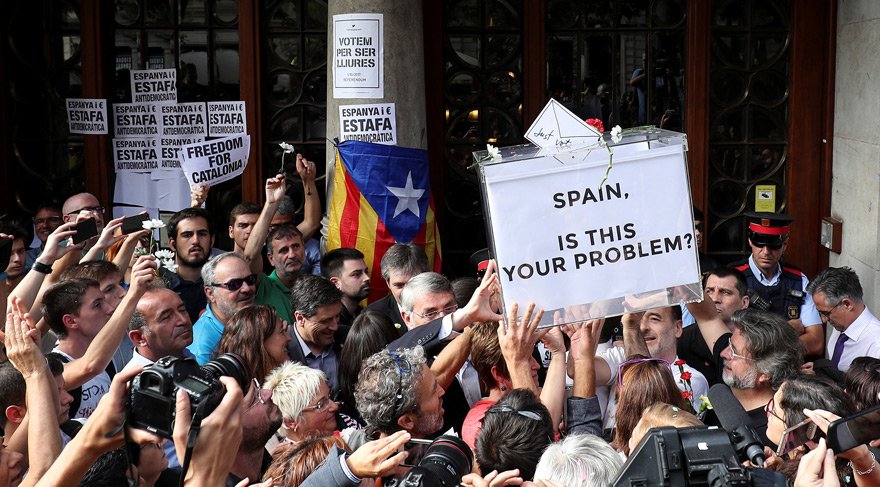 İspanya Katalan bögesel hükümetine el koydu - Resim : 1