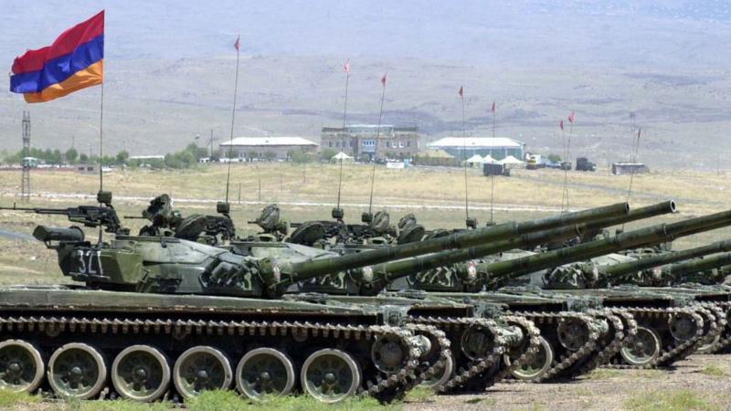 Azerbaycan mı, Ermenistan mı? İşte iki ülkenin askeri güçleri - Resim : 2