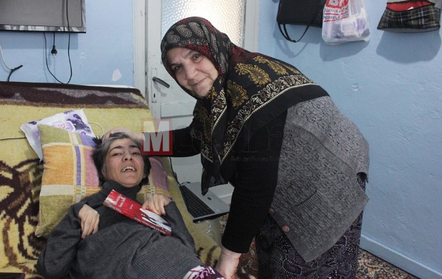 Tek parmak, 2 yıl, 1 kitap... İşte azmin öyküsü ! - Resim : 1