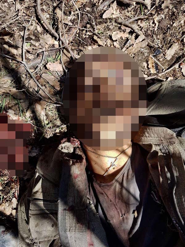 PKK'lı teröristin üzerinden haç kolye çıktı - Resim : 1