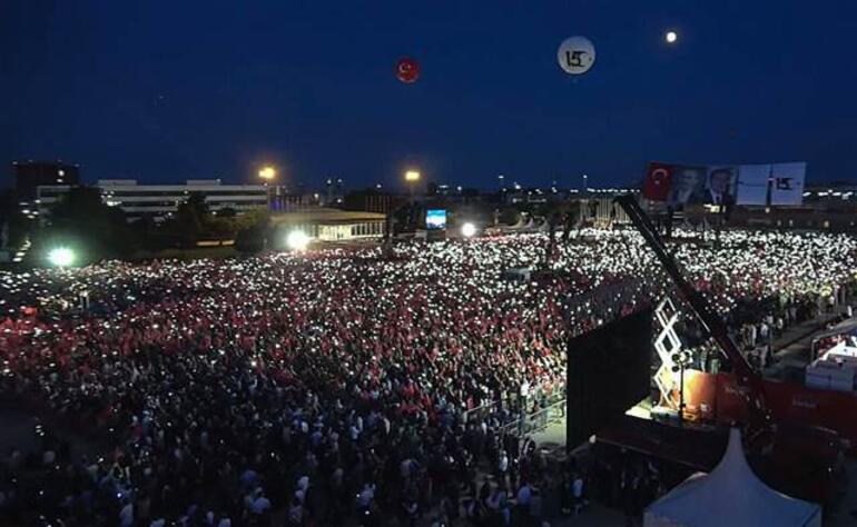Atatürk Havalimanı'nda 15 Temmuz anması: Erdoğan müjde verdi - Resim : 9