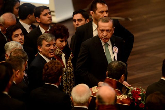 Erdoğan, Metin Feyzioğlu'nu alkışladı - Resim : 1