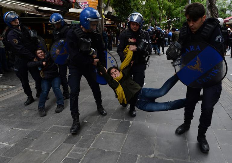 Ankara'da polis kafeleri boşaltıyor ! - Resim : 3